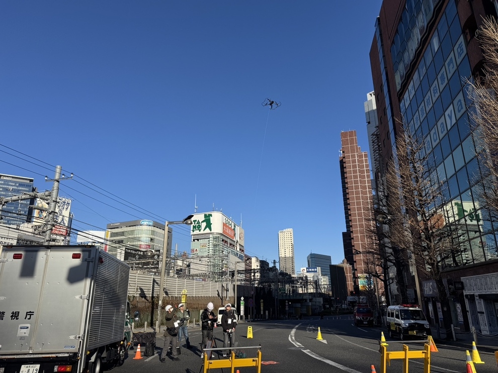 新宿アルタ前での空撮