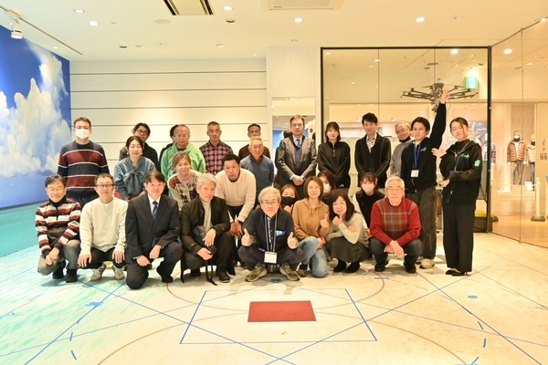 スクール卒業生が大手CMの空撮を担当！ドローンを仕事にするをテーマで勉強会を開催！